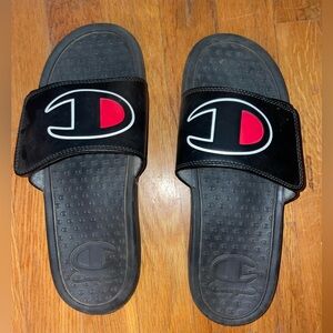 CHAMPION sandal/slides size 7 New